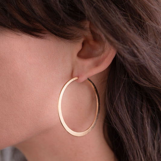 ARGOLA REDONDA GRANDE C/OURO