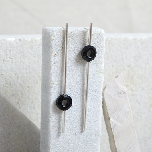 BRINCO IRREGULAR C/ CRISTAL C/ OURO