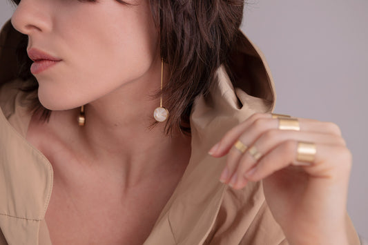 BRINCO COMPRIDO C/ DISCO OURO