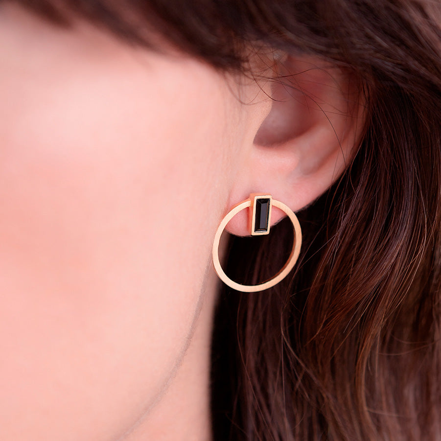 BRINCO ARO C/ BAGUETE C/ OURO